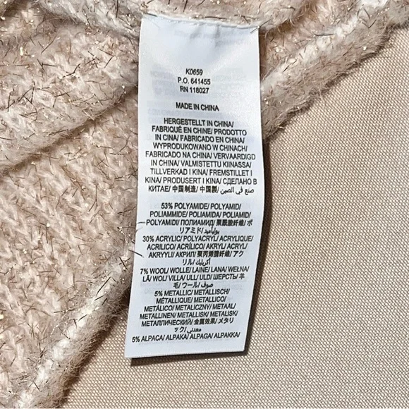 Boden Ivory Sparkle Ribbed Fluffy V-Neck Sweater Oversized Metallic Thread Sz 12 - Picture 4 of 15